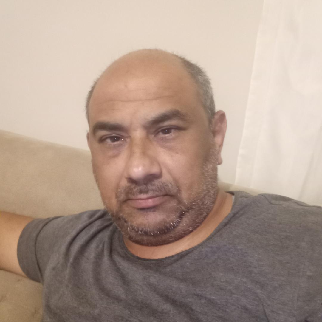 Suat özel